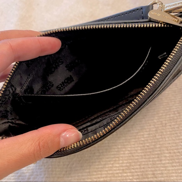 Michael Kors Wristlet - Picture 5 of 6
